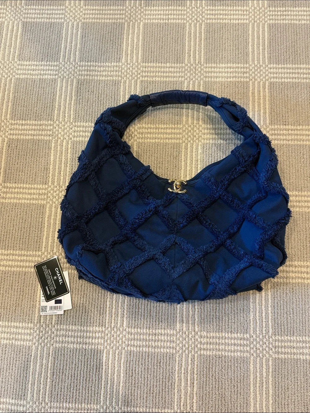 Chanel 21C Large Hobo Bag Navy & Gold